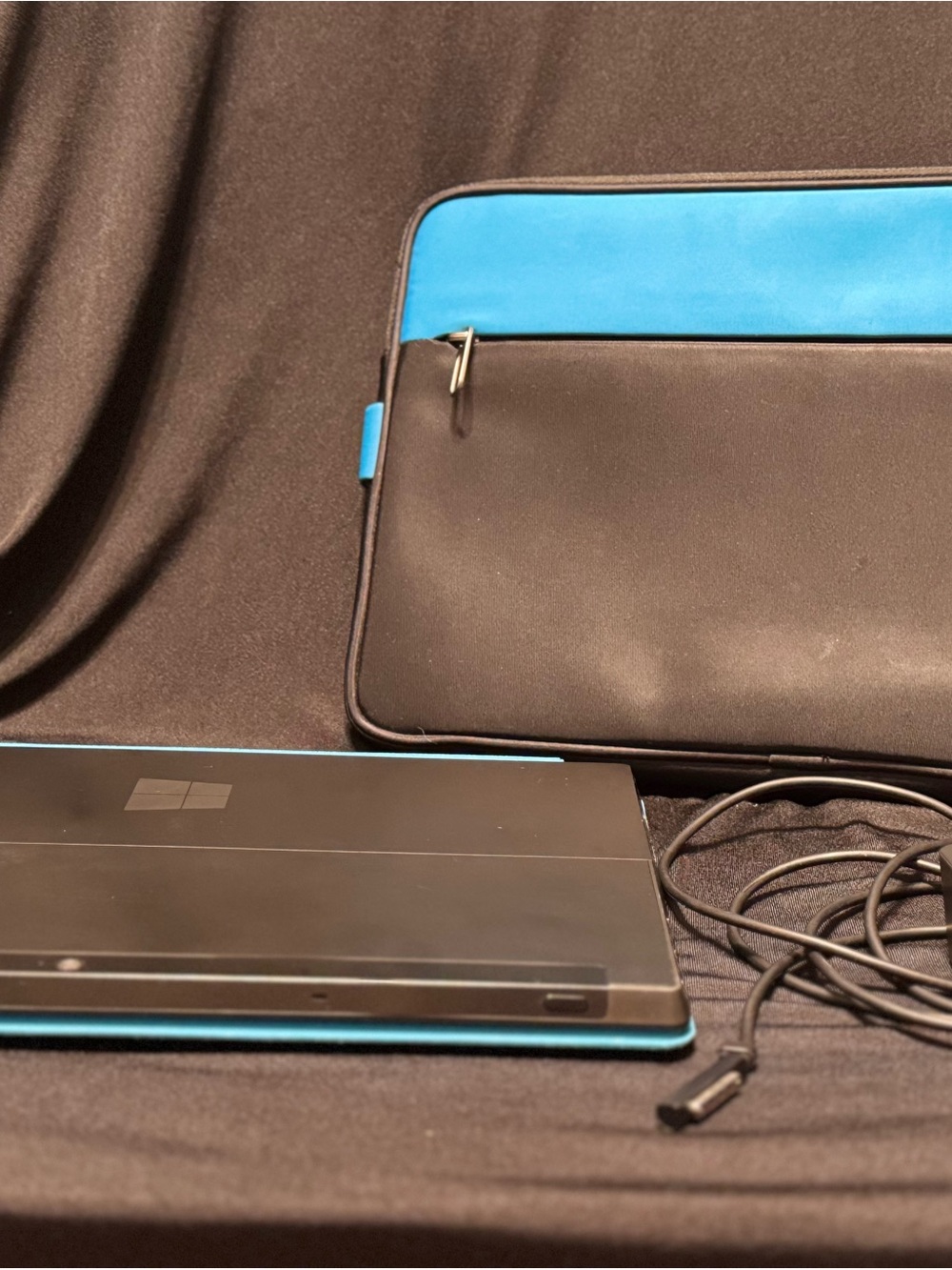 Microsoft Black Tablet with keyboard